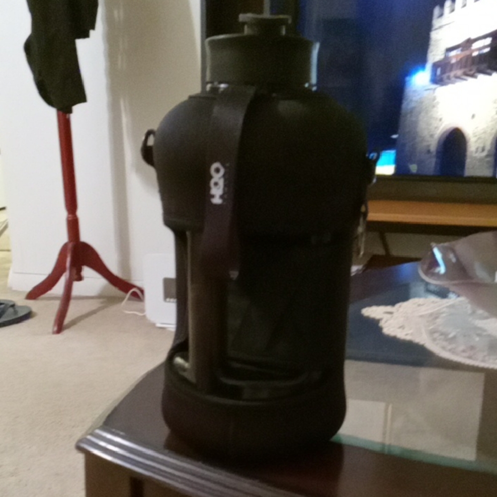 H2O Black Water Bottle Holder